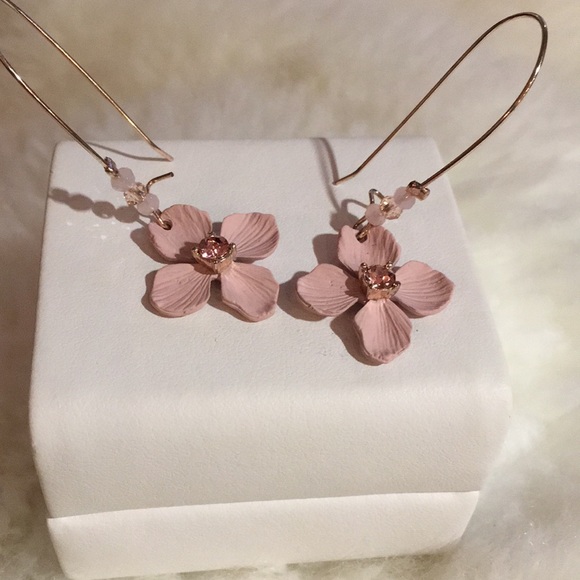 Jewelry - Ceramic flower earrings